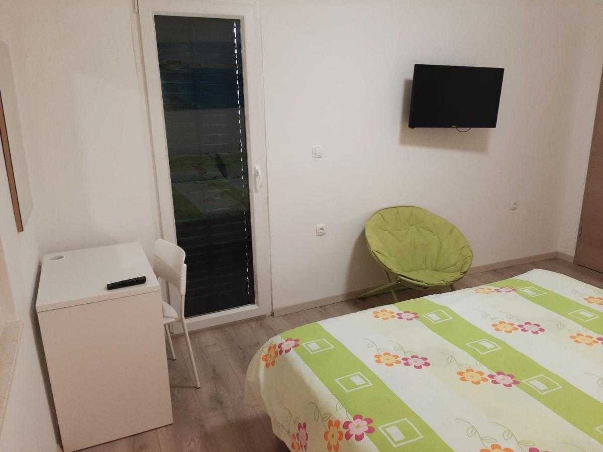 Apartman Maslina Pisak Εξωτερικό φωτογραφία