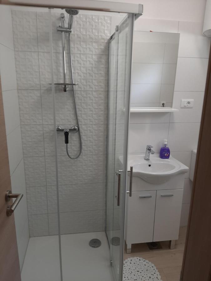 Apartman Maslina Pisak Εξωτερικό φωτογραφία